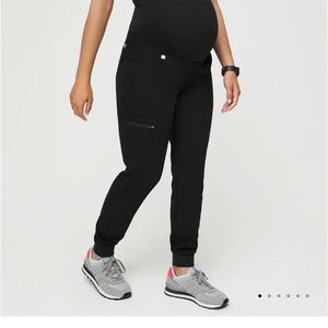BLACK MATERNITY FIG JOGGERS SIZE 2x